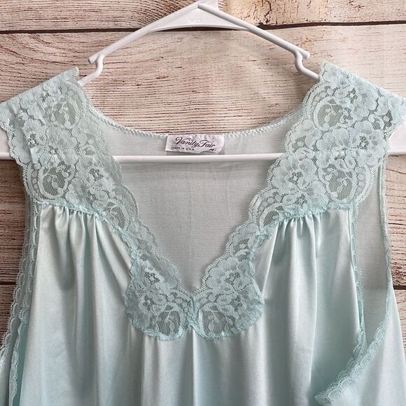 VINTAGE VANITY‎ FAIR GOWN AND ROBE SET IN MINT GREEN - Picture 11 of 12